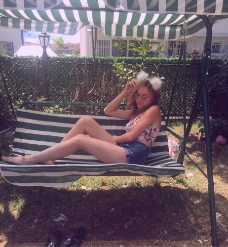 Kuaförüm Sensin Bersu Üstündağ 116