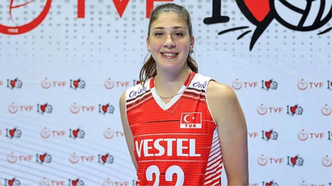 Milli voleybolcu İlkin Aydın kimdir, kaç yaşında, evli mi? 5