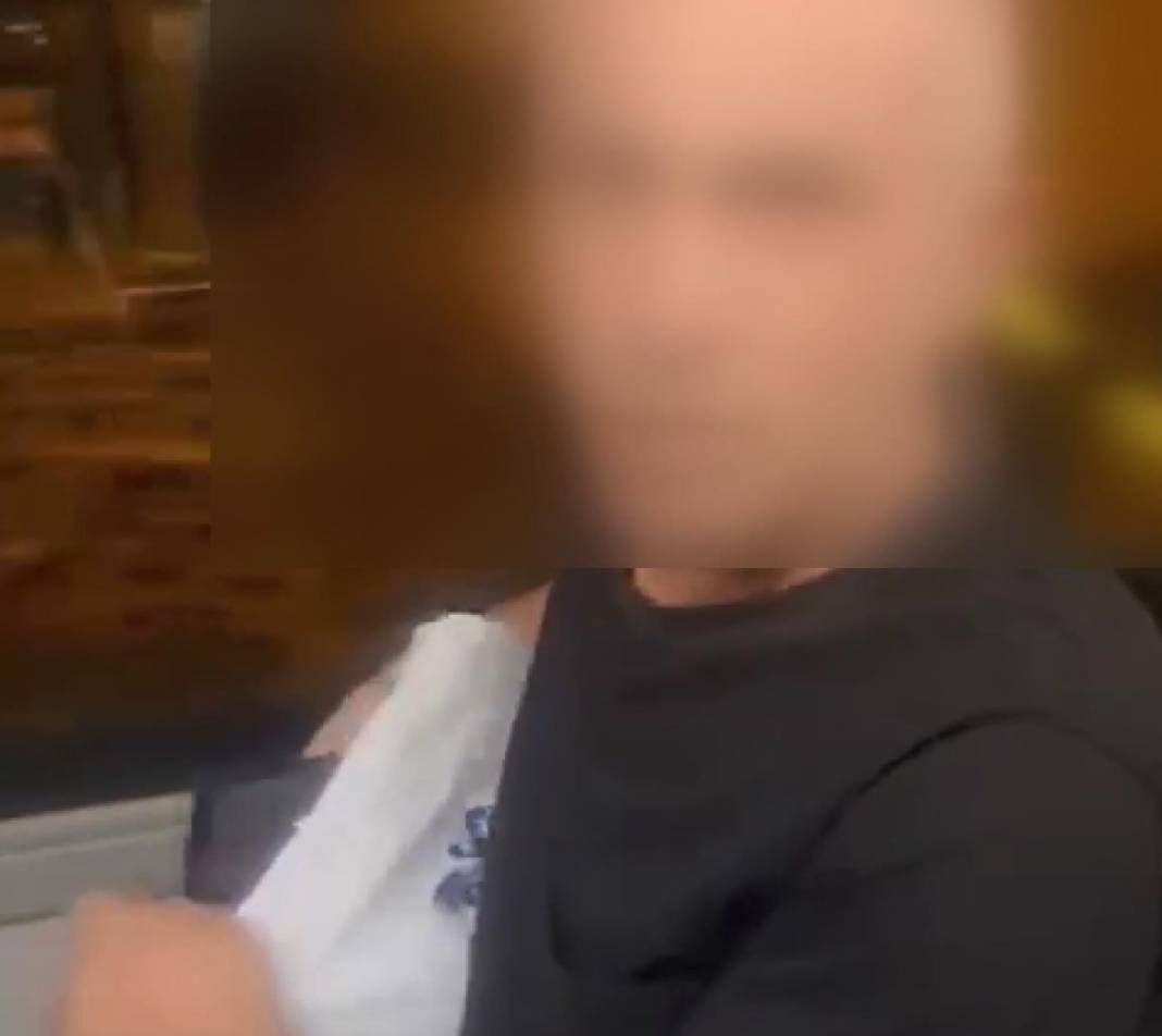 Otobüste gizlice kadının fotoğrafını çeken şüpheli yolcular tarafından yakalandı 2