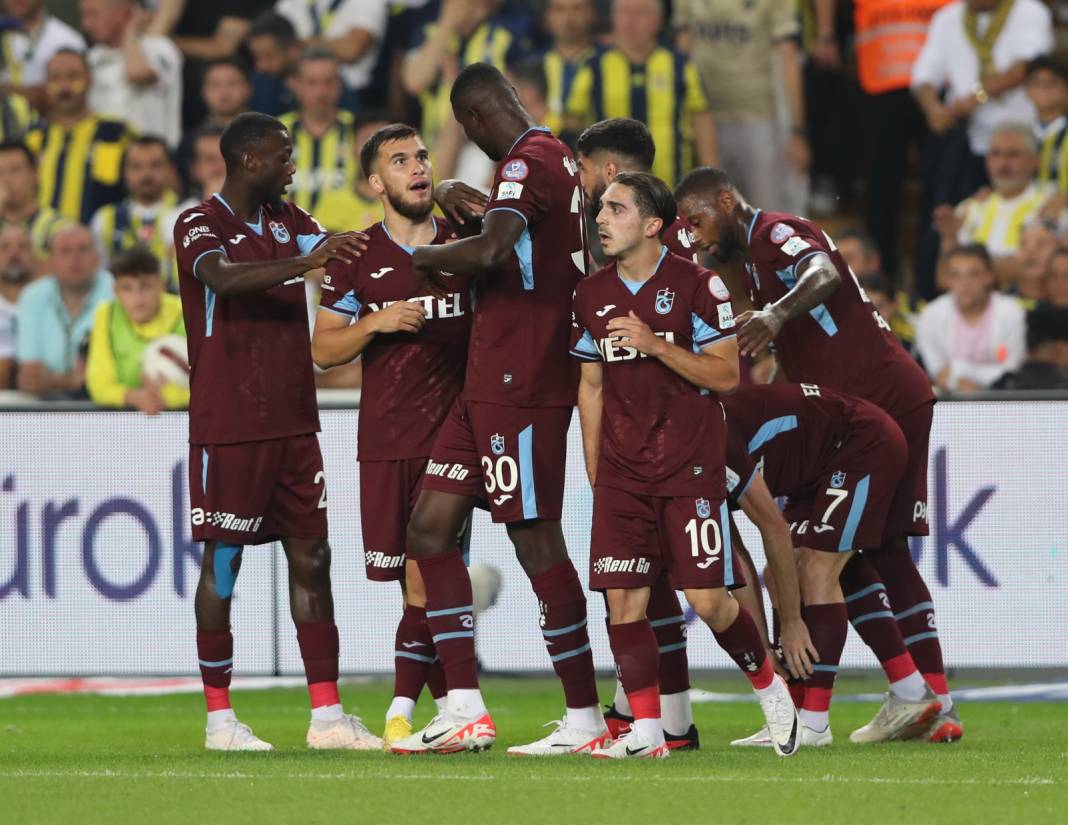 Fenerbahçe'nin serisini Trabzonspor bitirdi! 26 yıl sonra tarihe geçen zafer 31