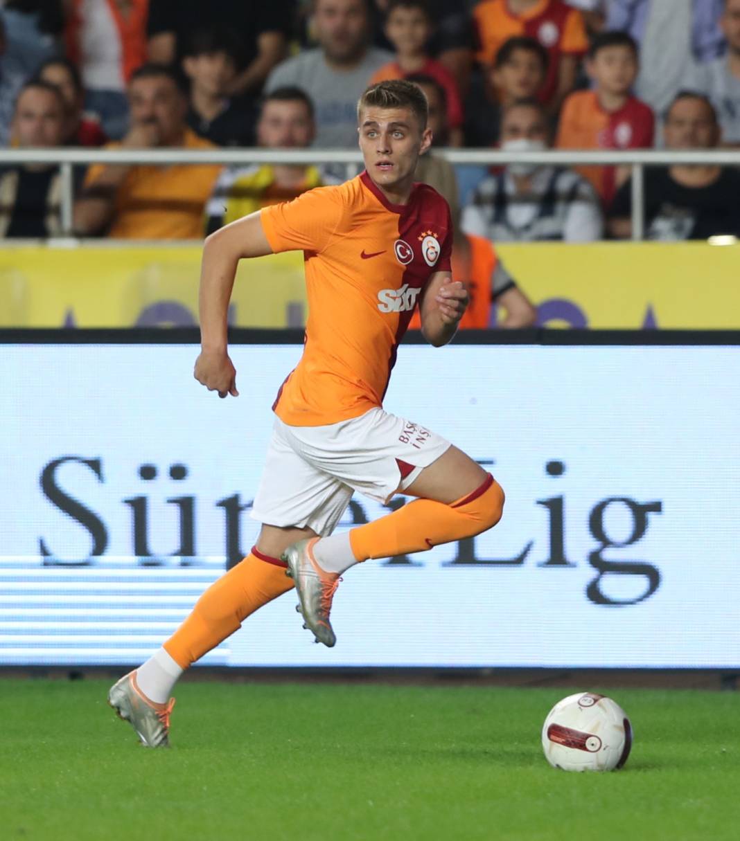 Hatayspor, Galatasaray'ın yenilmezlik serisine son verdi 30