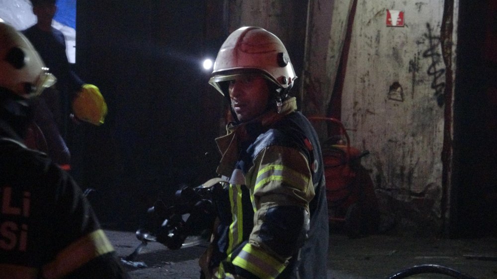 Aynı fabrika 2 gün arayla yeniden yandı: Polis soruşturma başlattı