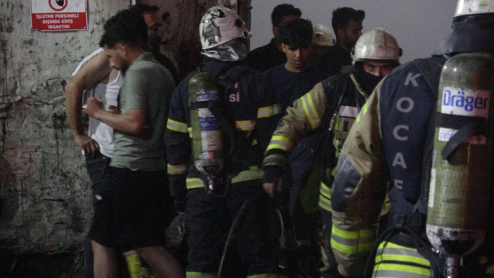 Aynı fabrika 2 gün arayla yeniden yandı: Polis soruşturma başlattı