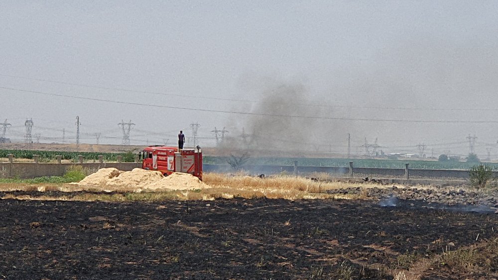 Kulübede çıkan yangın tarlaya sıçradı: 10 dönüm alan küle döndü