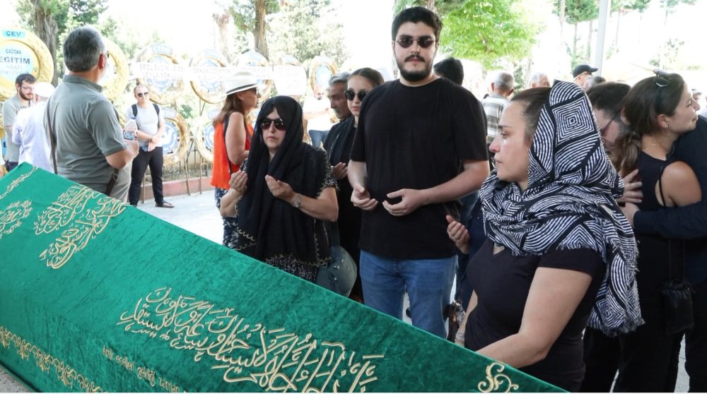 Sanatçı Baha Boduroğlu toprağa verildi