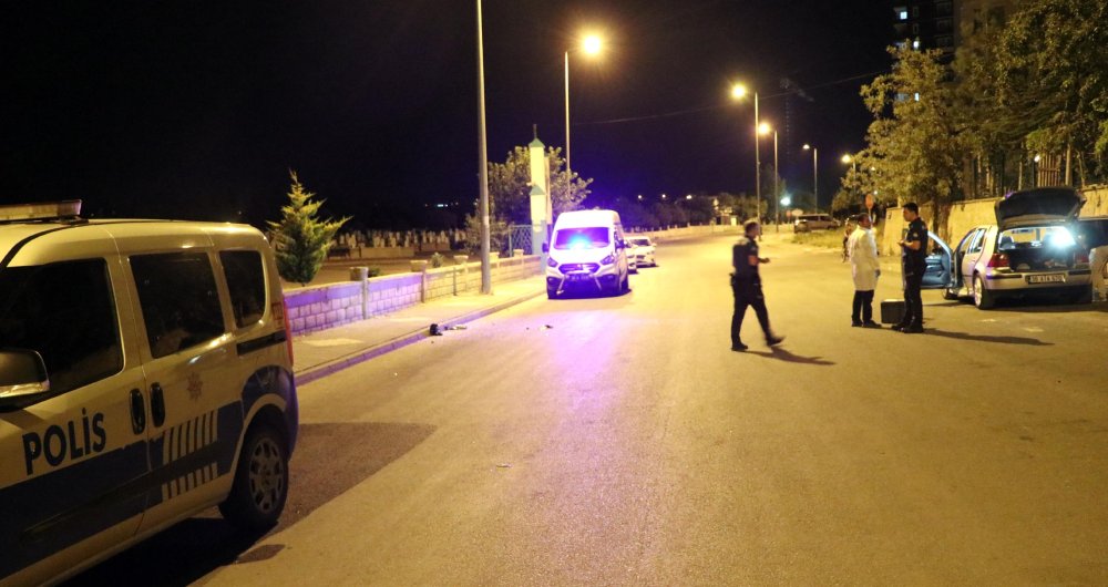 Araçta soludukları çakmak gazı tüpü patladı: 4 yaralı