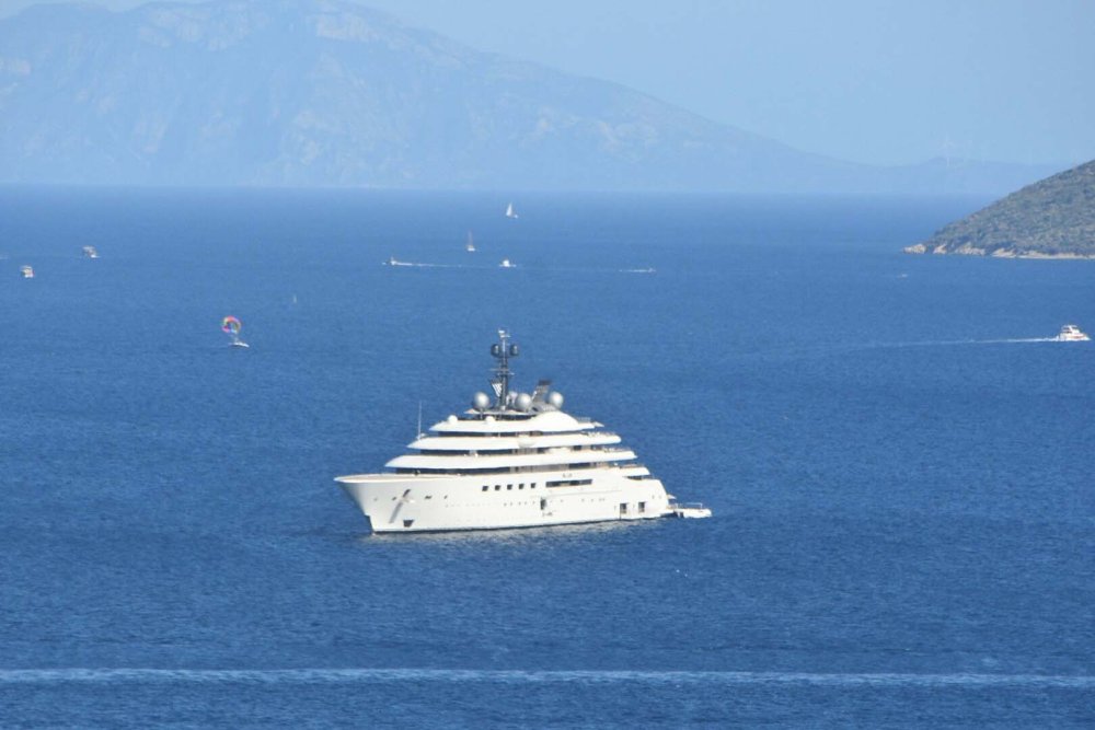 Manchester City'nin sahibi Şeyh Mansur'un yatı Bodrum'da