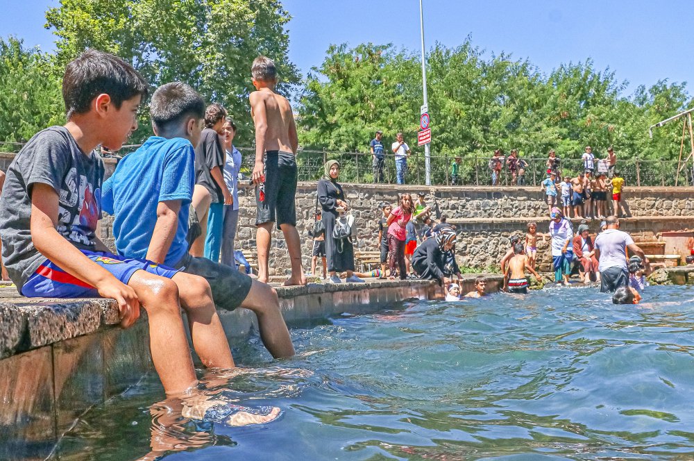 Sıcak bunalttı: Termometreler 47’yi gösterdi