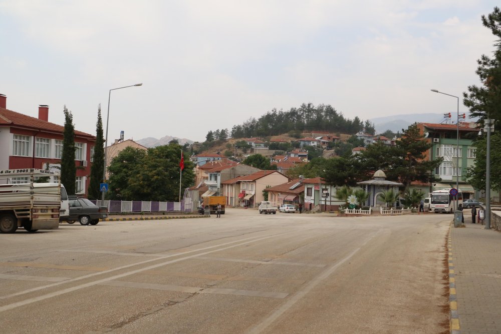 Türkiye'nin en sıcak ilçesinde sokaklar boşaldı: 'Cehennem sıcağı gibi'