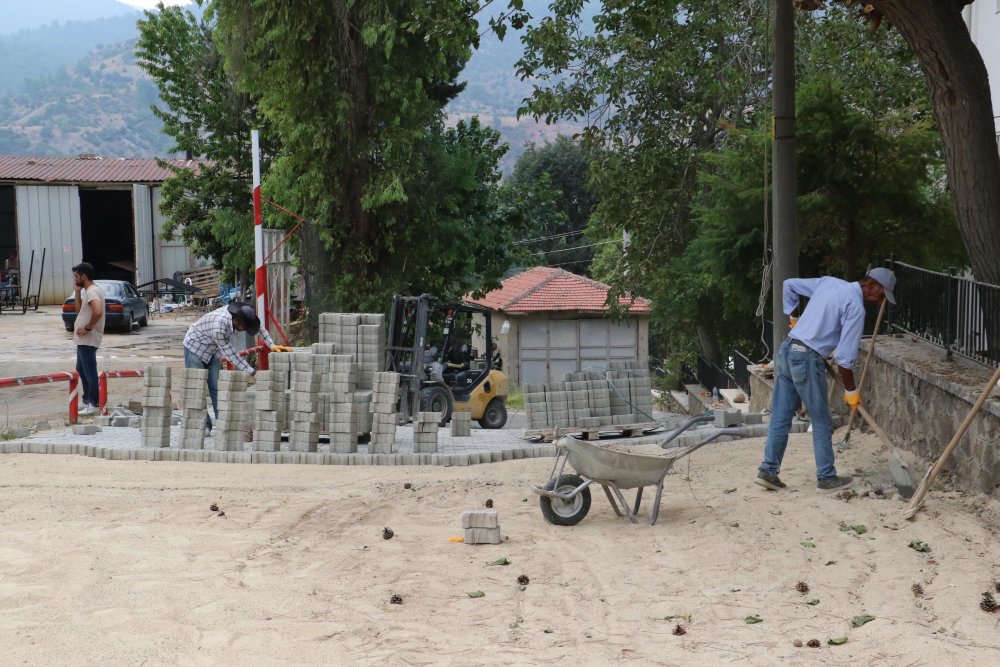 Türkiye'nin en sıcak ilçesinde sokaklar boşaldı: 'Cehennem sıcağı gibi'