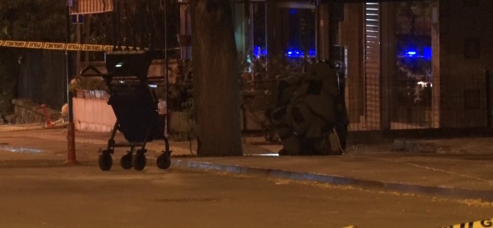 Şüpheli çanta paniği: Fünye ile patlatıldı