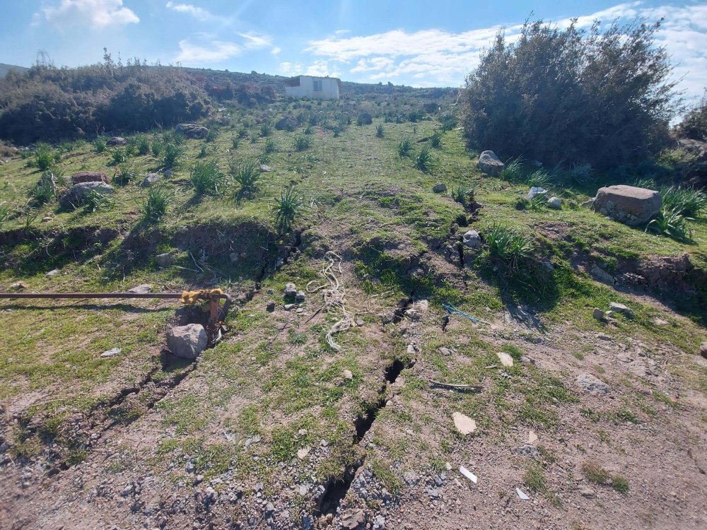 Bölge halkı yolu kapatıp eylem yaptı: 'Kararın uygulanmasını istiyoruz'