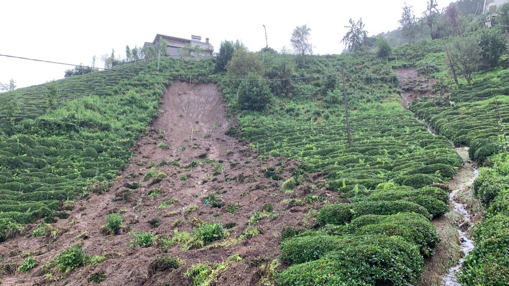 İli sağanak vurdu: 1 ev yıkıldı, 8 ev boşaltıldı