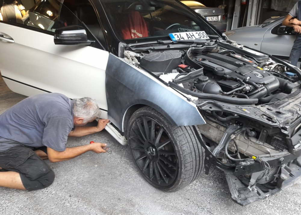 Servisteki hasarlı otomobiline gelen cezayla neye uğradığını şaşırdı: Başka bir ilde trafik cezası kesilmiş