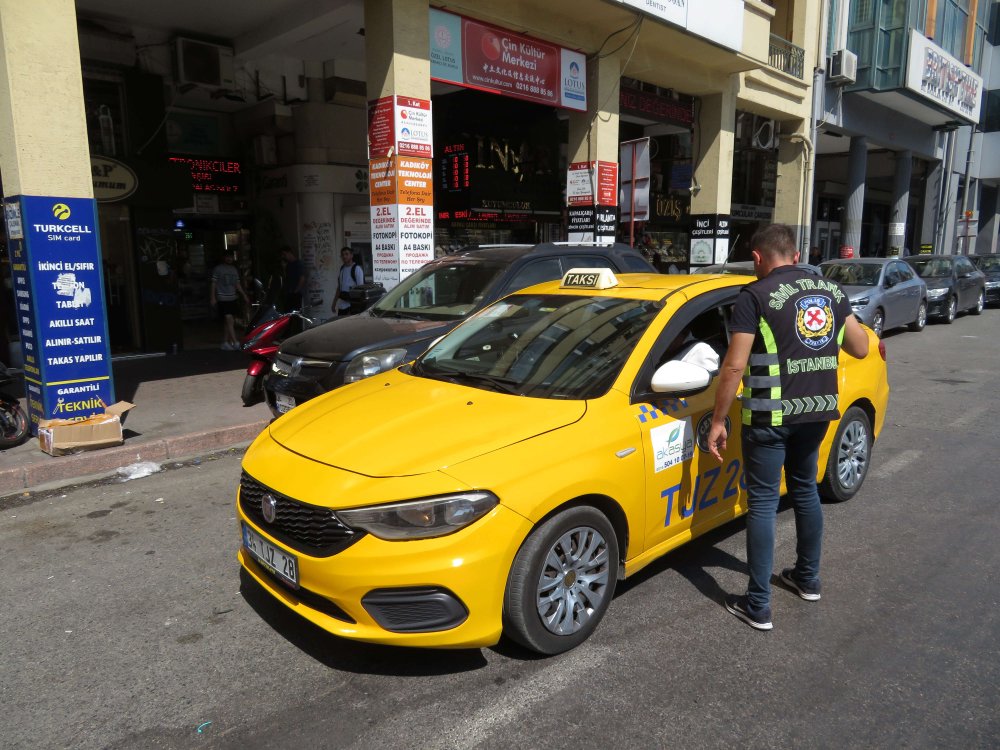 Dron destekli yaya geçidi denetimi