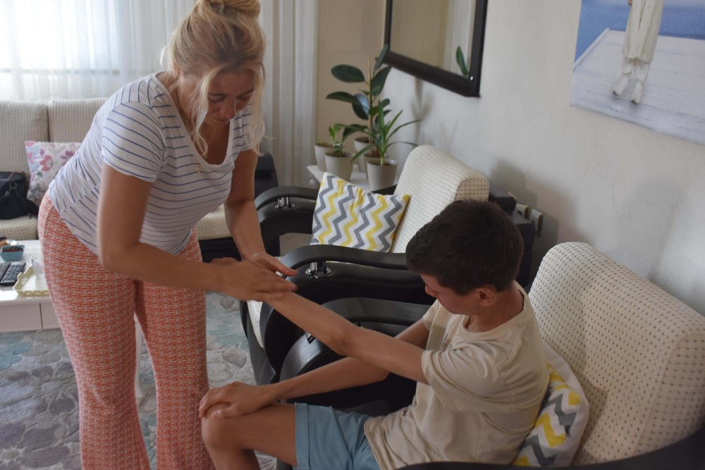 Gündüzleri evden çıkamıyor: 'İlaçları kullanmadan uyuyamıyorum'