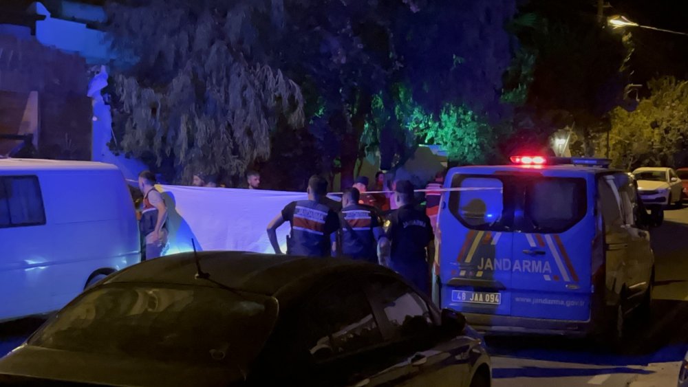 Panik anları! Otelde silahlı çatışma çıktı: 1 ölü, 3 yaralı