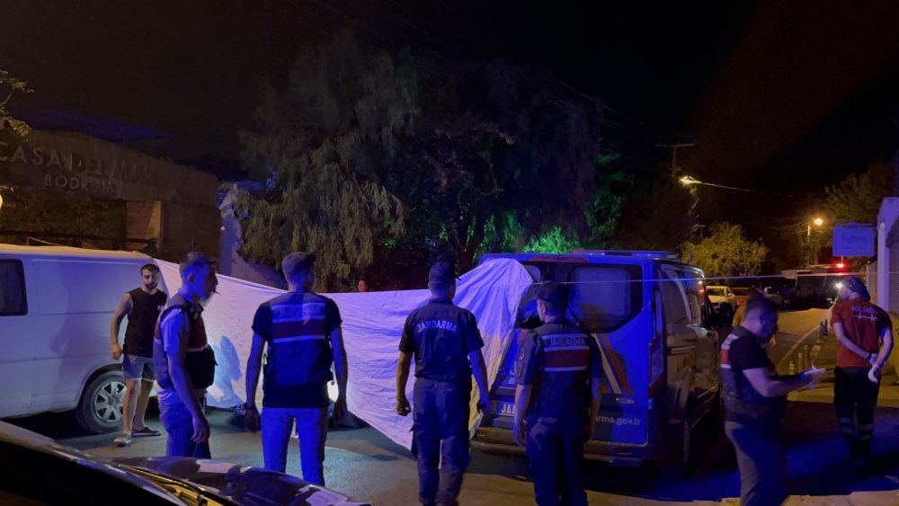 Panik anları! Otelde silahlı çatışma çıktı: 1 ölü, 3 yaralı