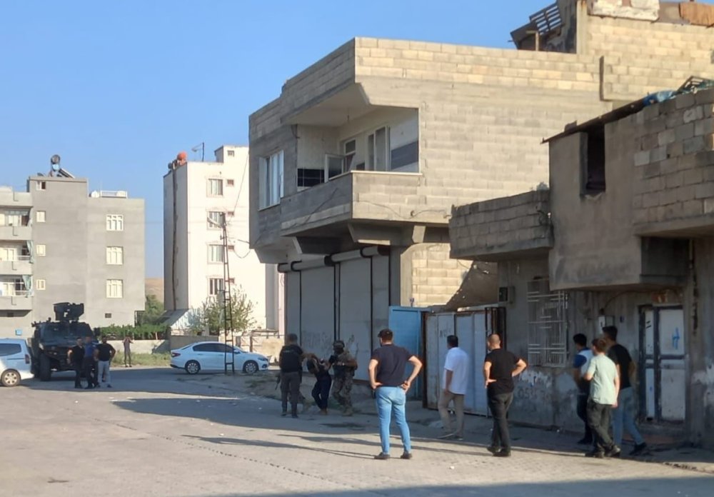 Torbacılar polise ateş açtı: 2 gözaltı