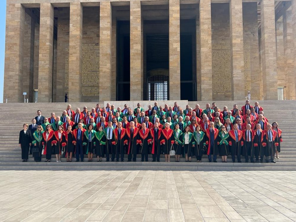 Yargıtay üyelerinden Anıtkabir'e ziyaret