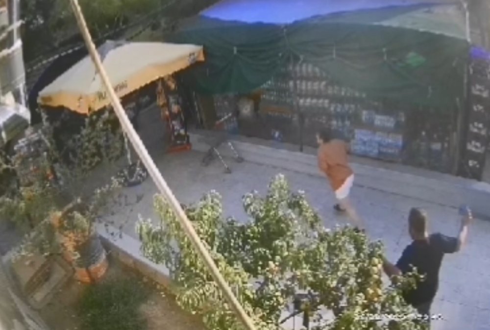 Eski eş, markette dehşet saçtı