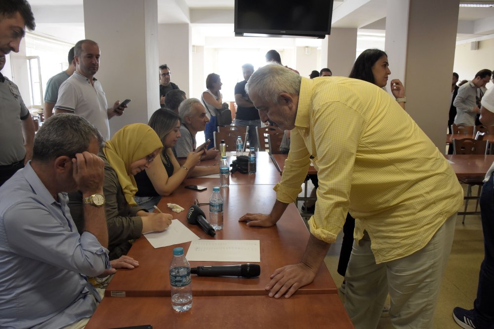 İETT'de unutulan eşyalar açık artırmayla satıldı