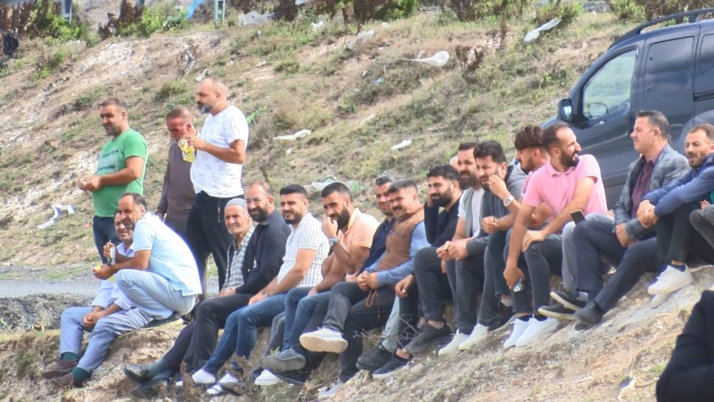 Dalgalara kapılan çocuk kayboldu: Arama çalışmaları sürüyor