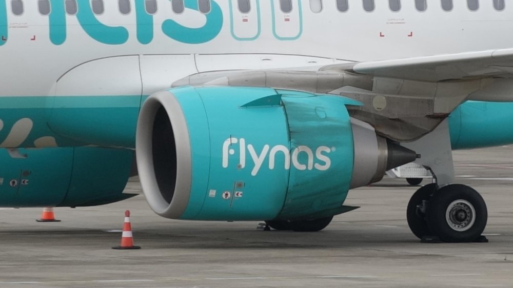 Uçak 2 kez acil iniş yapmıştı: Teknik ekip bekleniyor