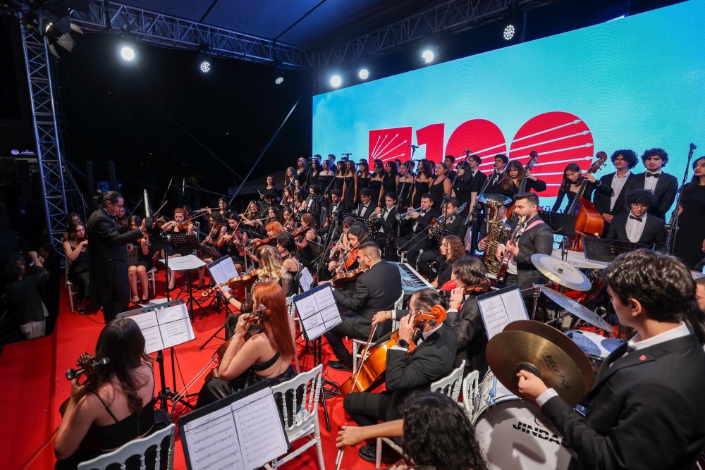 CHP'nin 100'üncü yıl marşı ilk kez seslendirildi