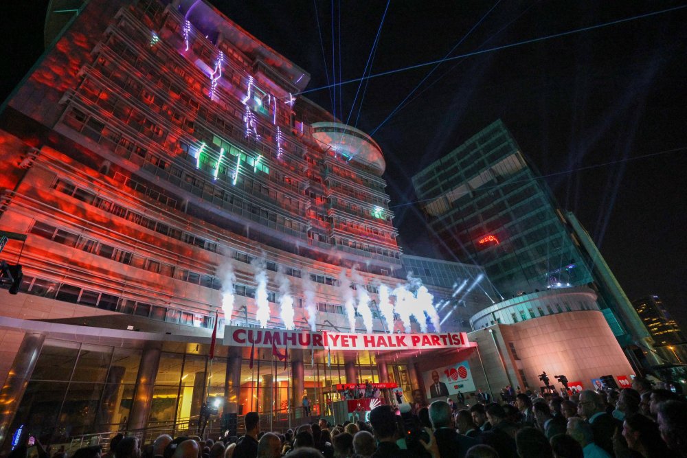 CHP'nin 100'üncü yıl marşı ilk kez seslendirildi