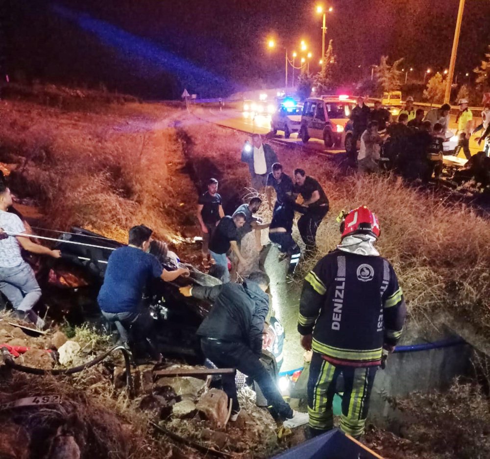 Otomobil kanala uçtu: 4 ölü, 3 yaralı