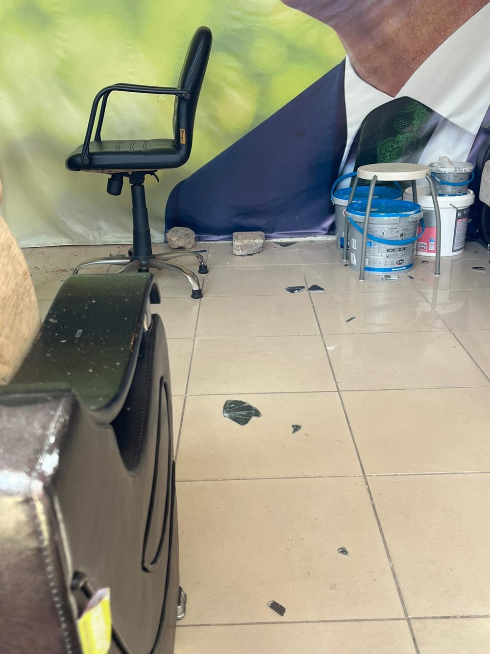 CHP temsilciği ve AK Parti binasına saldırıda şüpheliye ev hapsi