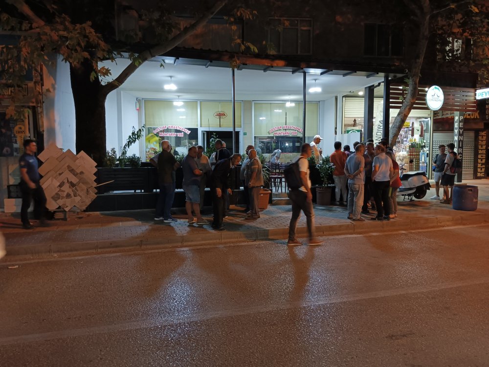 Kavgayı ayırmak isterken canından oldu