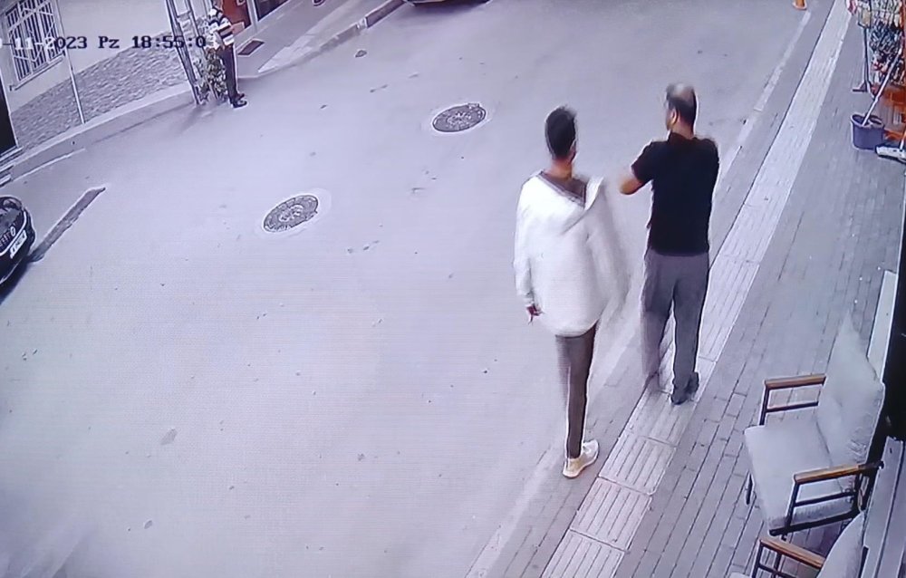 Kavgayı ayırmak isterken canından oldu