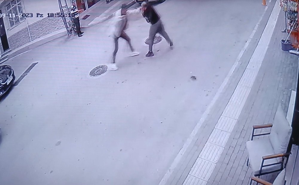 Kavgayı ayırmak isterken canından oldu
