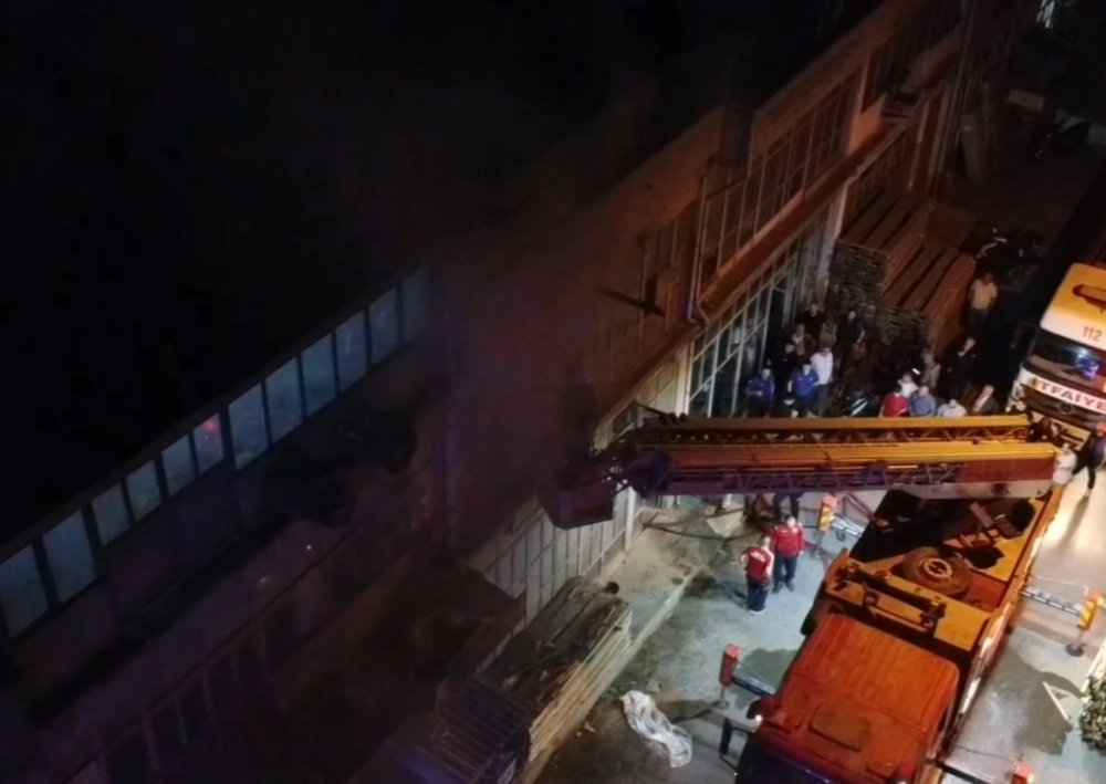 Mobilya atölyesinde yangın
