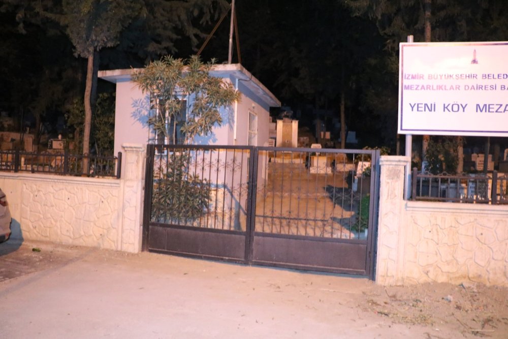 Mezarlıkta 1 günlük erkek bebek bulundu