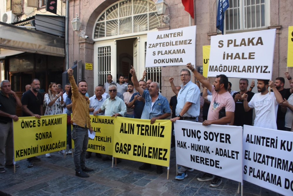 'S' plaka sahiplerinden 'atletli' eylem