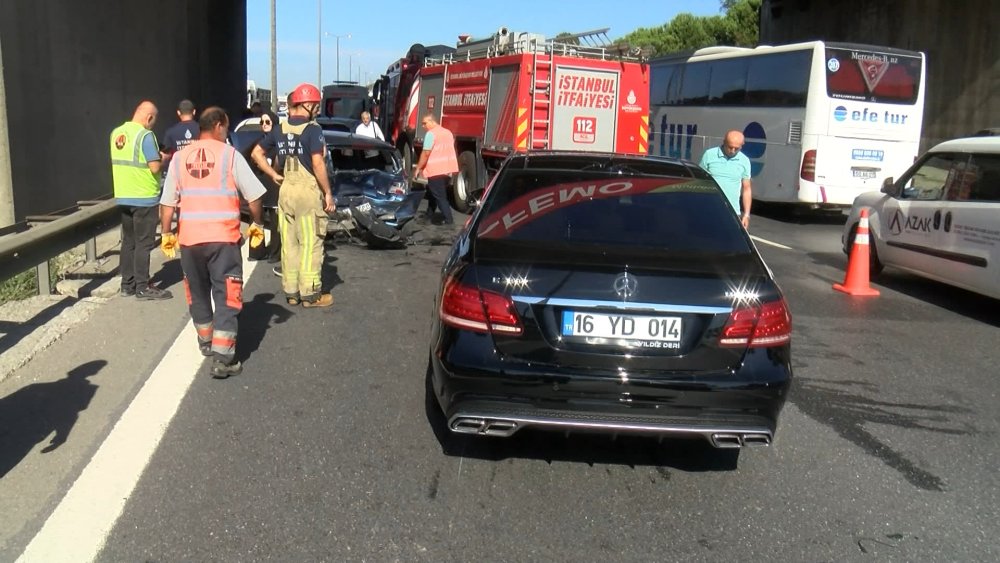 TEM'de zincirleme kaza: 2 yaralı