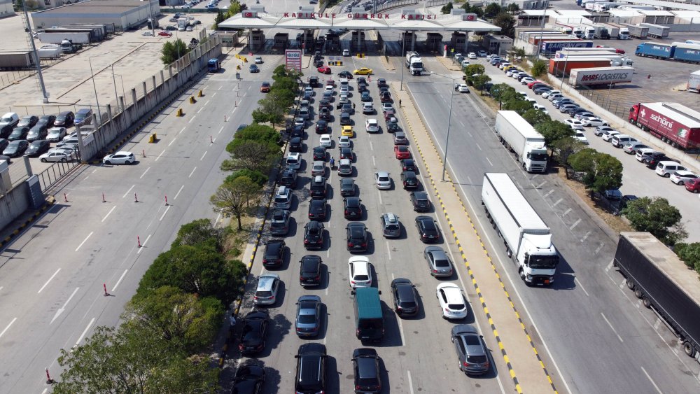 Sınır kapılarında son 5 yılın yolcu giriş-çıkış rekoru