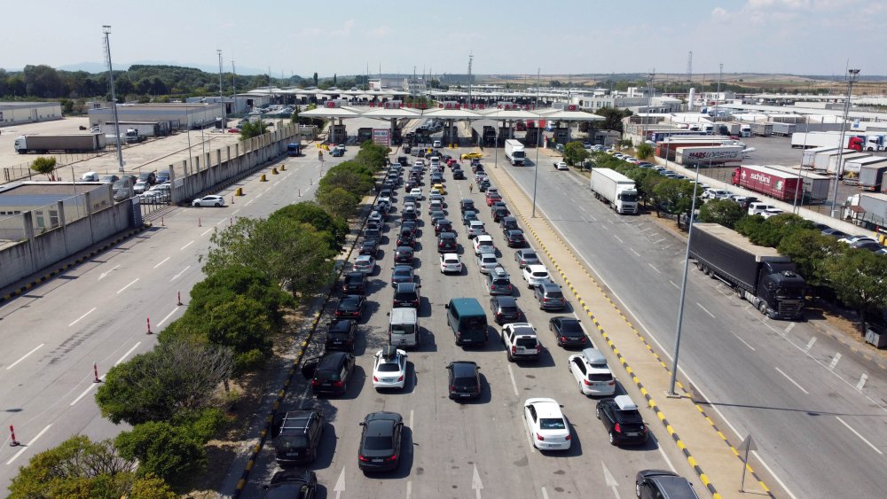 Sınır kapılarında son 5 yılın yolcu giriş-çıkış rekoru