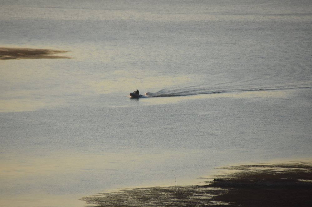 Yangına müdahale eden helikopter baraja düştü!