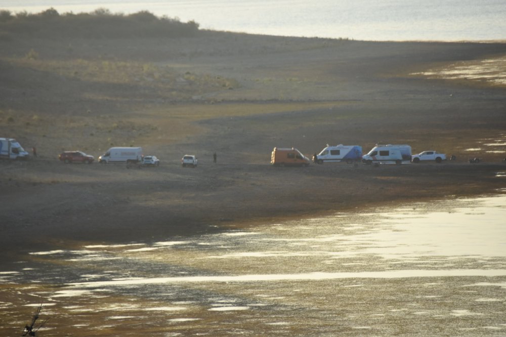 Yangına müdahale eden helikopter baraja düştü!