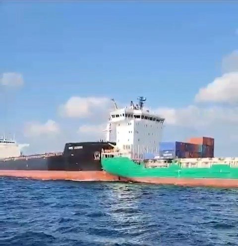 Ahırkapı açıklarında iki gemi çarpışmıştı: Kazanın görüntüleri ortaya çıktı