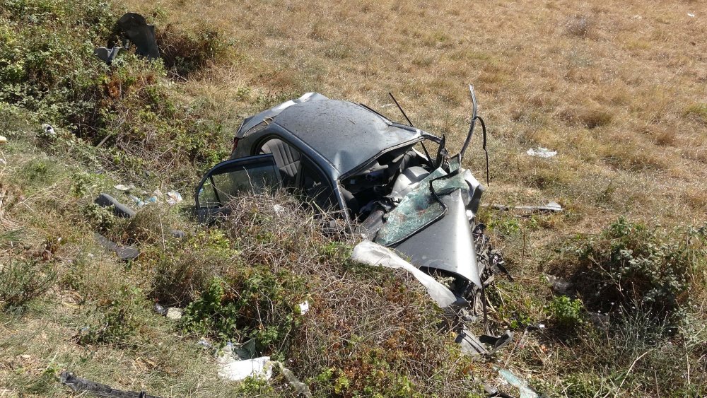 Feci kaza! Otomobiller çarpıştı: 2 ölü, 5 yaralı
