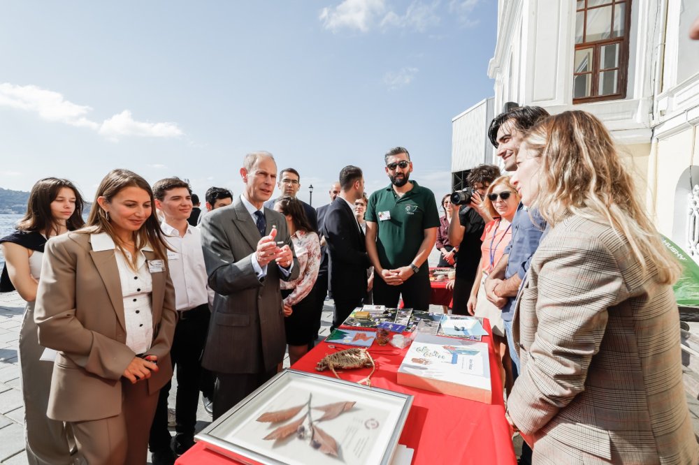 Edinburgh Dükü Prens Edward'dan Kabataş Erkek Lisesi'ne ziyaret