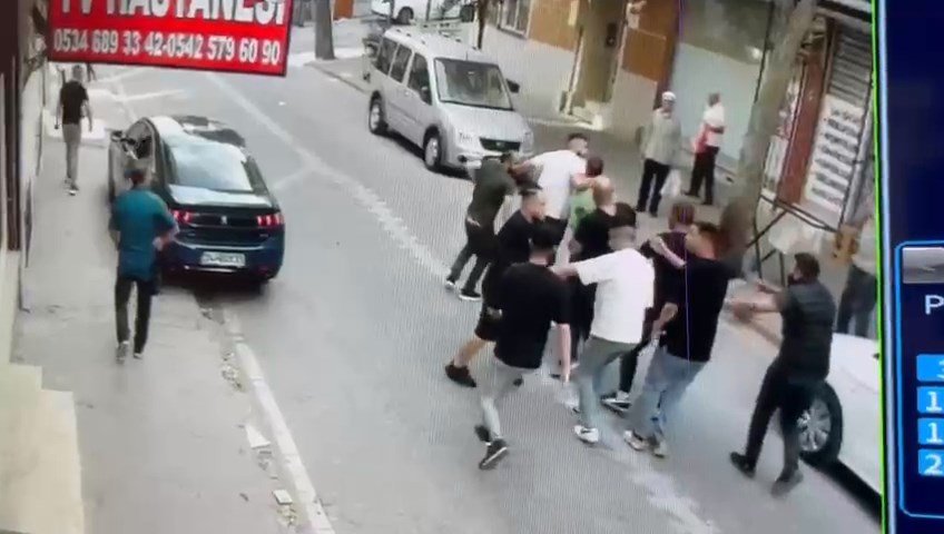 İşten çıkarıldığını öğrenince sinir krizi geçirdi: Bıçağını alıp patronuyla kavga etti