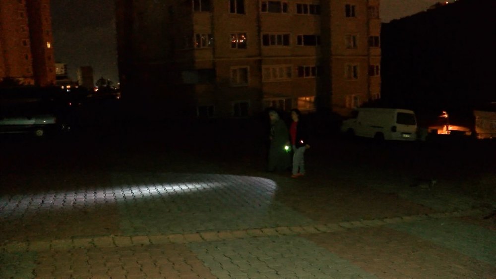 120 günlük süre doldu: Yaşamın devam ettiği 247 daire karanlığa gömüldü