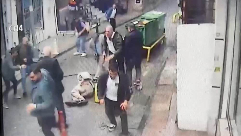 Bilirkişi ekibinin önünde silahlı çatışma: Yaralıya tekme ve yumruklarla saldırdılar