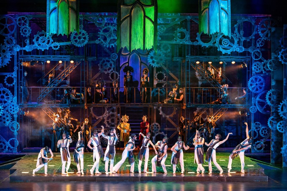 'Faust' ilk kez AKM'de sanatseverler ile buluşuyor